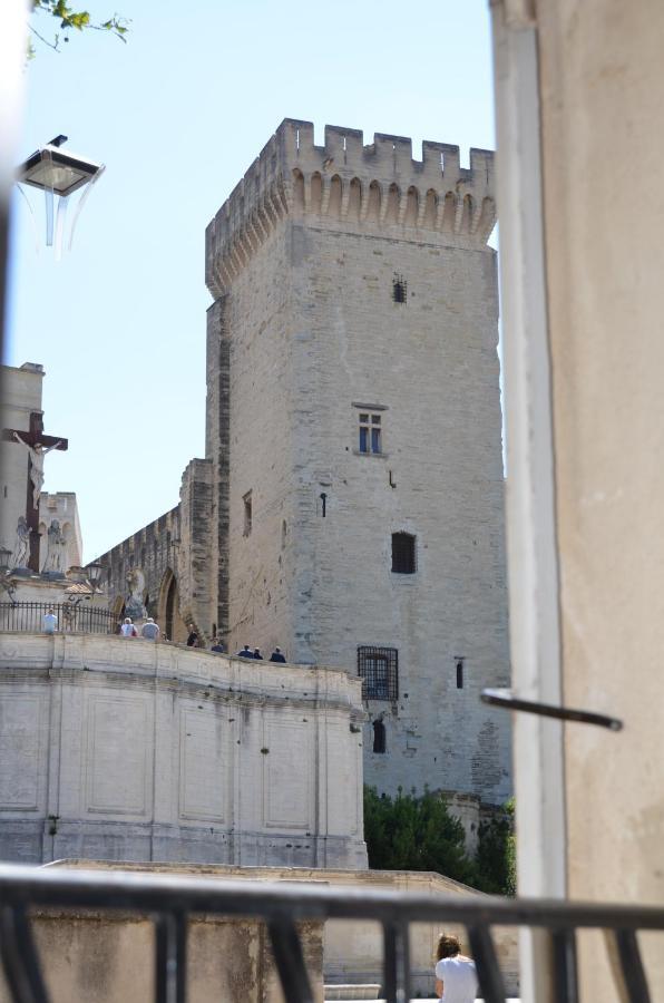 Face Au Palais Des Papes Appartement Avignon Buitenkant foto